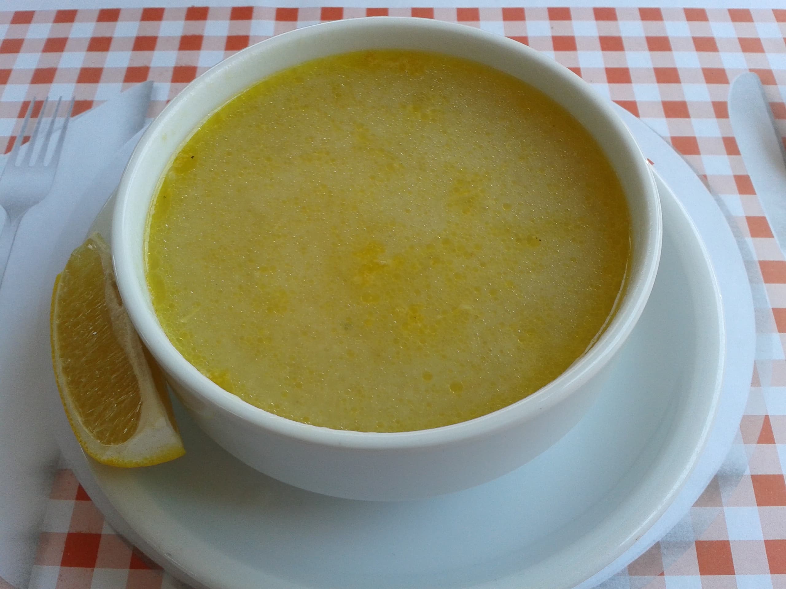 Şehriyeli Tavuk Suyu Çorbası